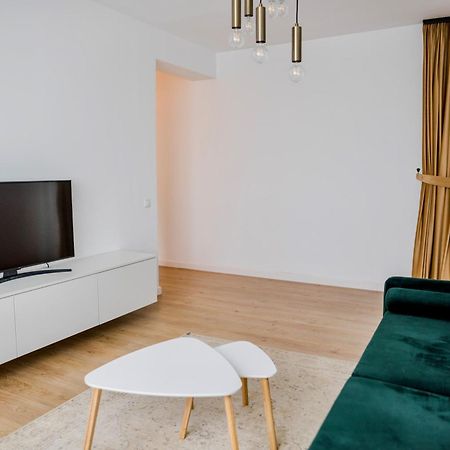 Amazing Mountain View Apartment Сібіу Екстер'єр фото